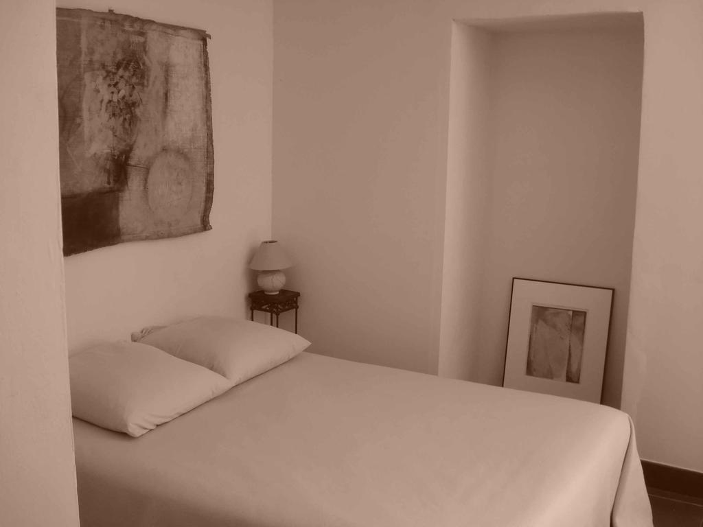 La Maison Du Ruisseau Conilhac-Corbieres Room photo